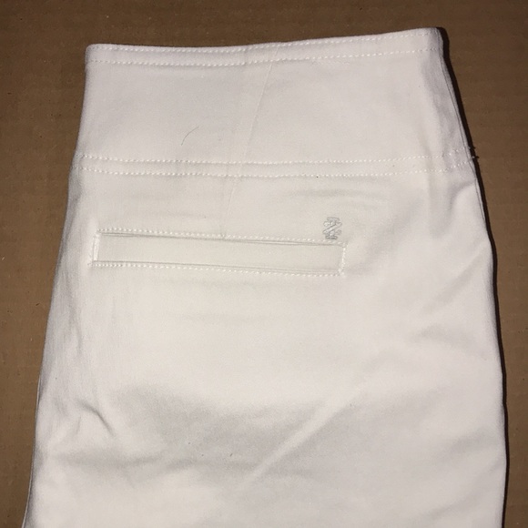 IZOD Golf Women's Stretch Bermuda Shorts Size Navy Blue